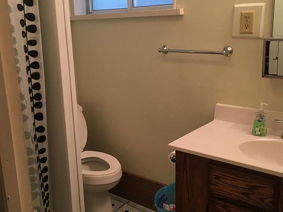 3rd image of 1241 Argonne Dr Floor 1