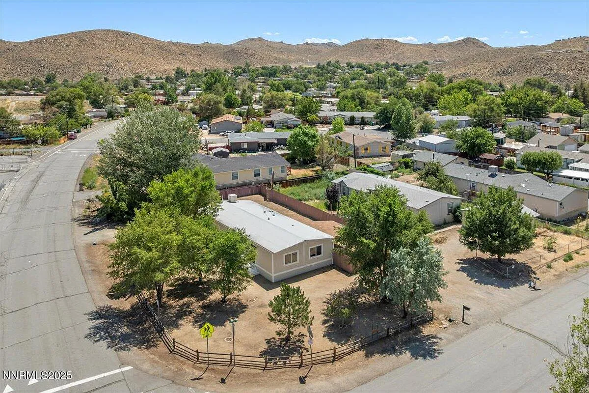 210 Magnolia Way photo 1