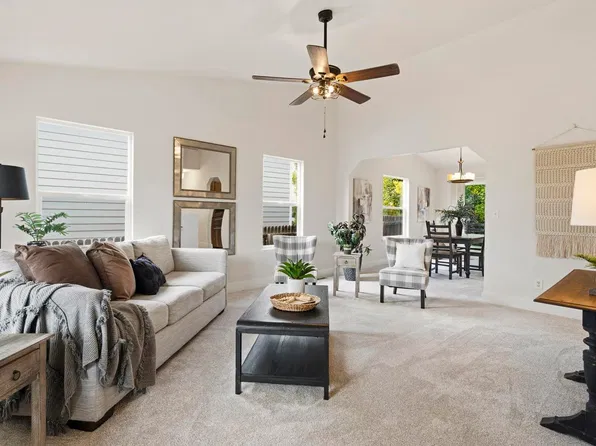 3023 43rd Ave Ct, Greeley, CO 80634