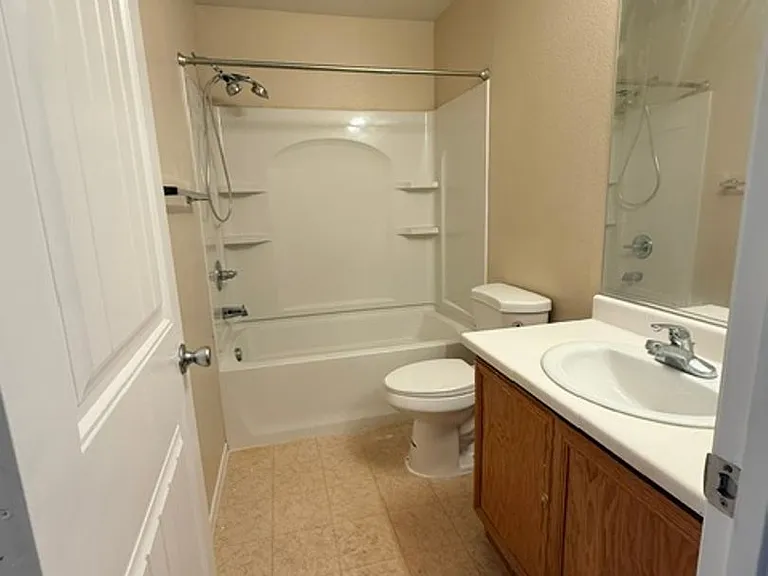 11716 Garland Grove Ln — Photo 14