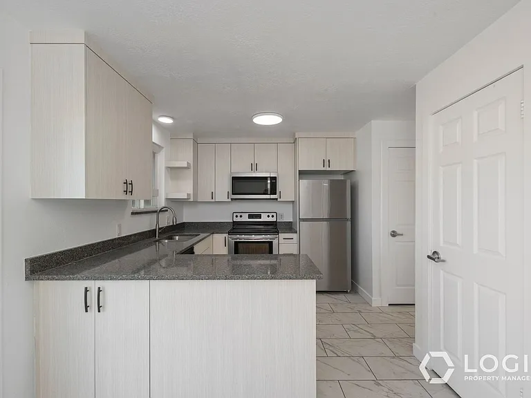 4248 S 6440 W — Photo 13