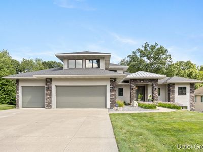 1978 Oak Hollow Rd NW, Grand Rapids, MI, 49504