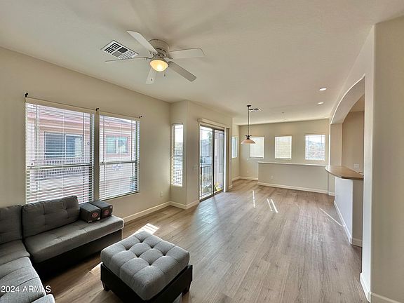 5th image of 42424 N GAVILAN PEAK Parkway #10206
