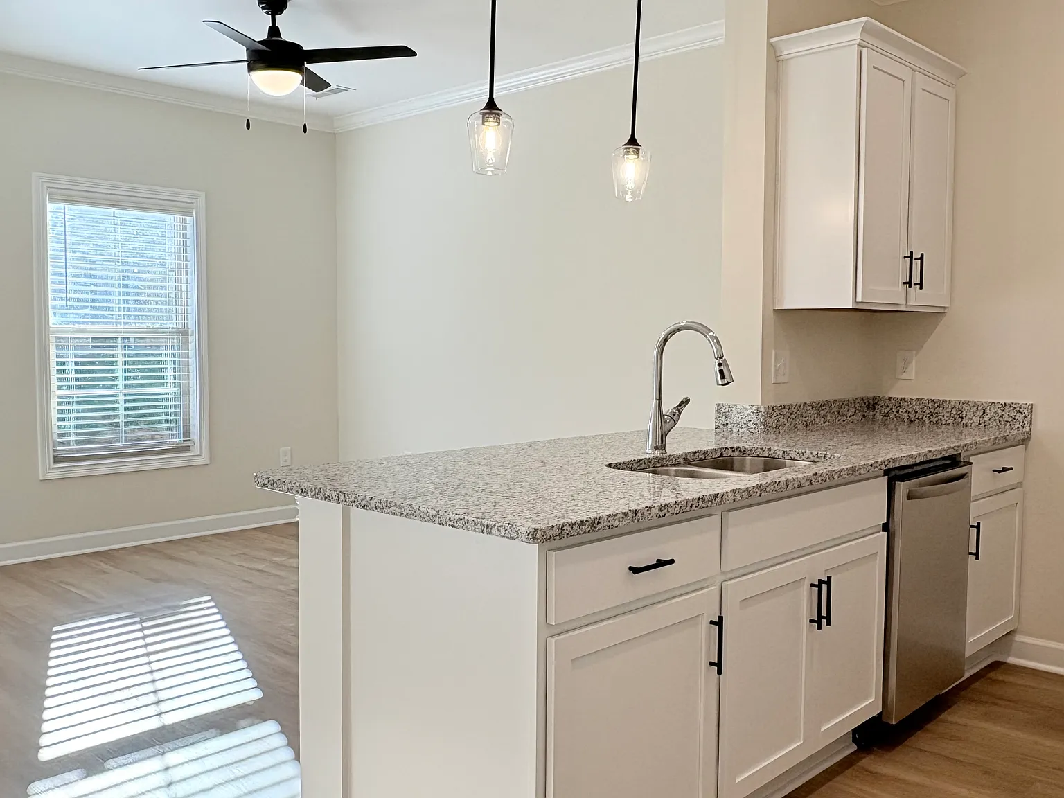2 bed, 2.5 bath, $1,295 — Photo 4