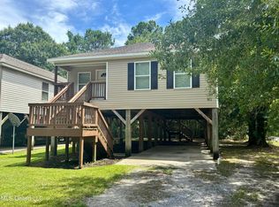 6275 W Itawamba St, Bay Saint Louis, MS 39520