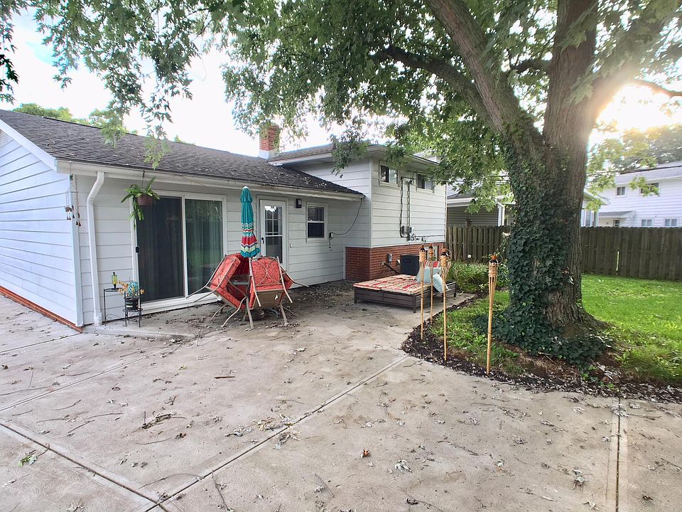 2nd image of 1138 Bonnie Ln
