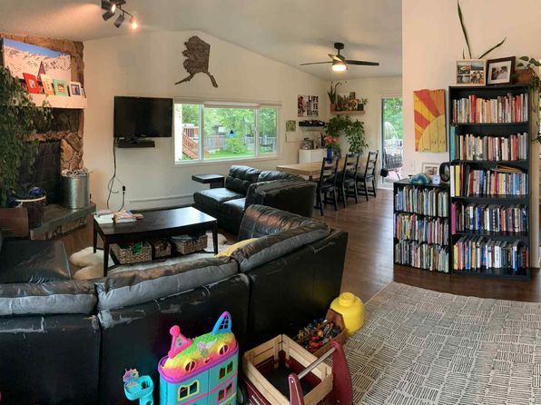 8205 Mentra St APT B