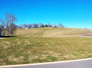 242 Ridgeline Ct, Morristown, TN 37814