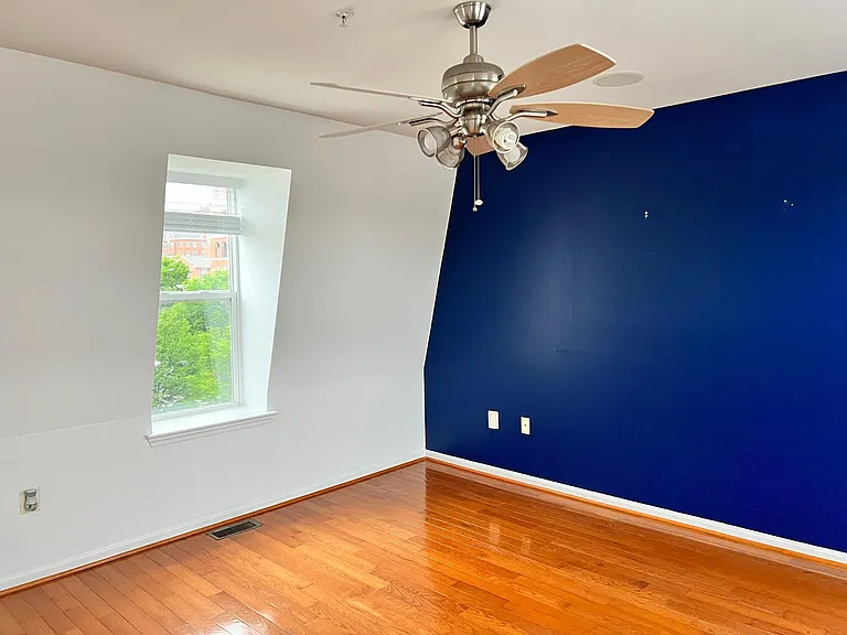 1607 E Fairmount Ave — Photo 19