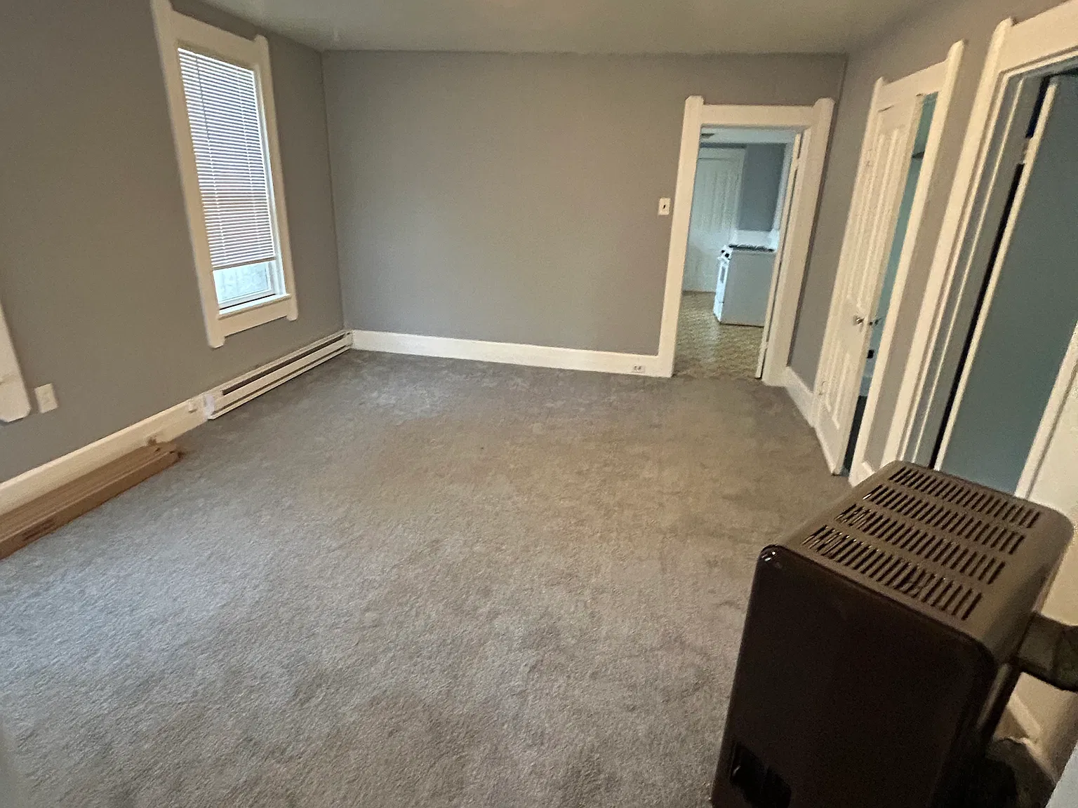 3 bed, 1200 sqft, $1,100 — Photo 4