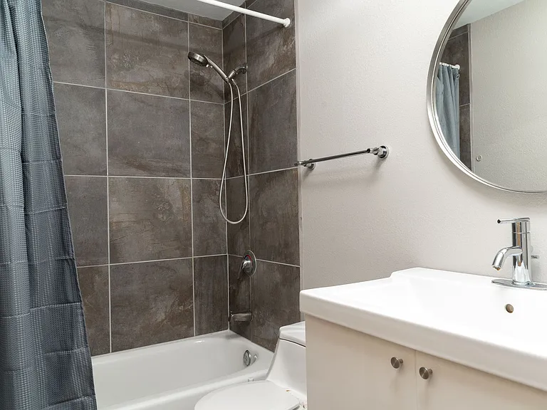 Master bedroom 1 en-suite