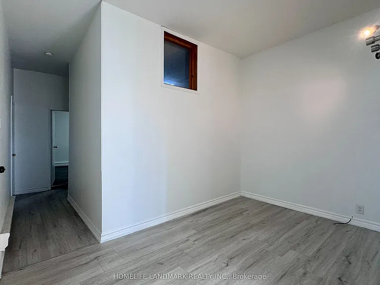 450 Spadina Ave #3-2 — Photo 4
