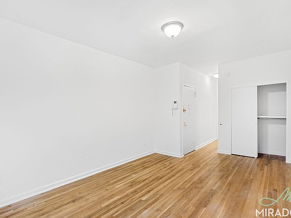 3rd image of 333 E 89th St APT 2D