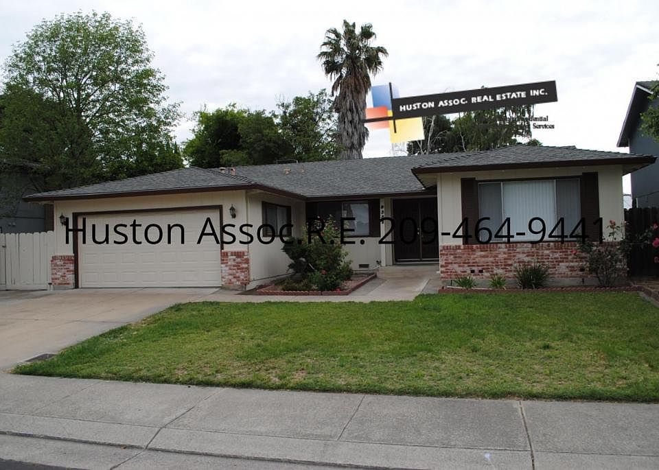 1st image of 9332 Bainbridge Pl