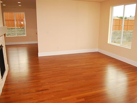 5th image of 8237 Mossy Rock Ave NE