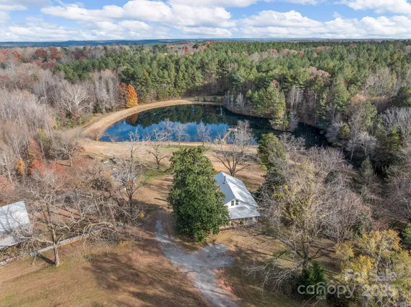 340 Blaynes Trl, Rutherfordton, NC 28139