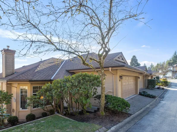 2979 Panorama Dr #121, Coquitlam, BC V3E 2W8