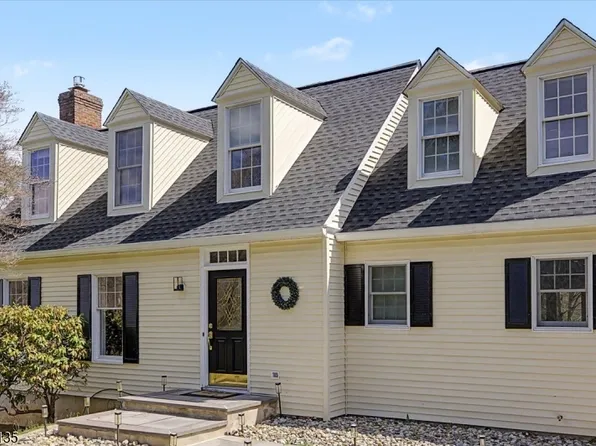 442 Buckhorn Dr, White Twp., NJ 07823