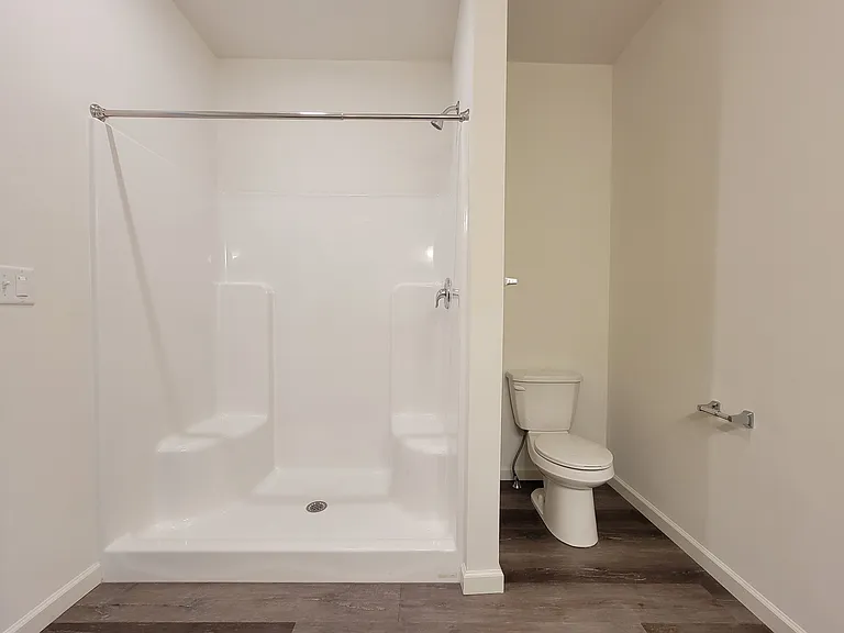4611 Commerce St #104 — Photo 18