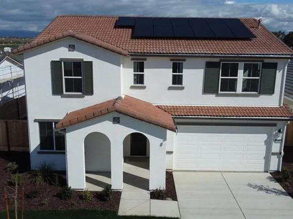 3285 Lourdes Ave, Clovis, CA 93619