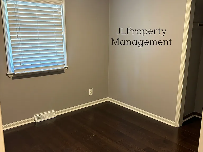10001 Century Ln — Photo 12