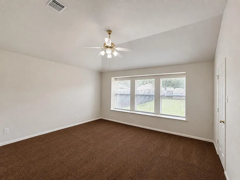 20410 Nelva Park Ct — Photo 36
