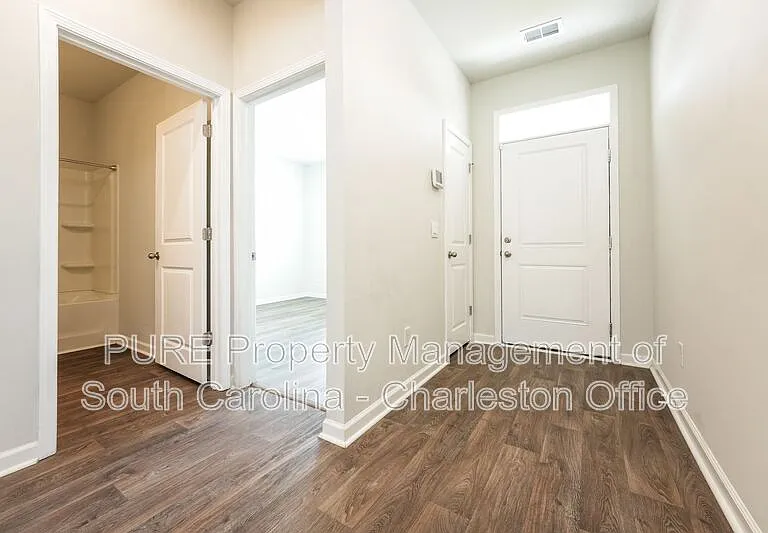 142 Summit View Dr — Photo 3