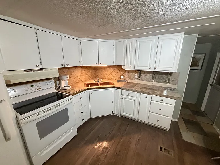 119 Rainbow Dr #119 — Photo 8
