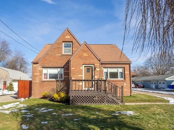 490 Potters Rd, Buffalo, NY 14220