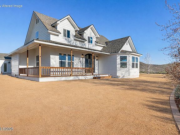 3rd image of 680 Rowe Pl