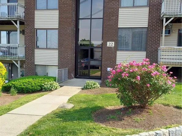 229 Country Club Lane #229, Pomona, NY 10970