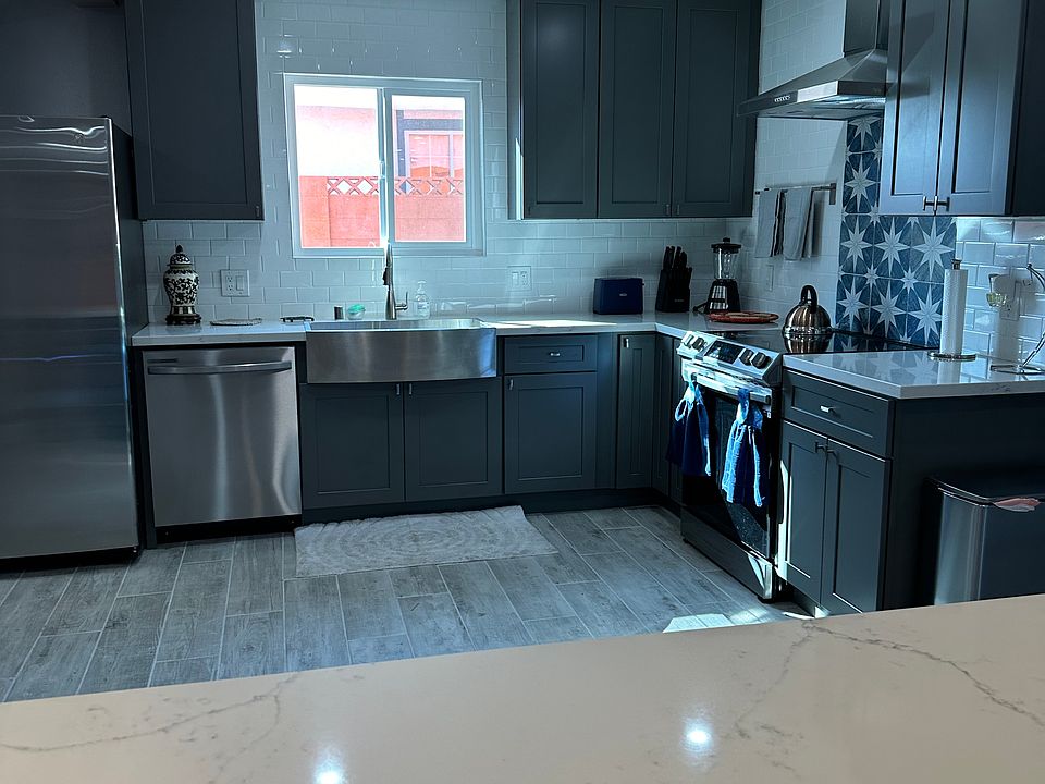 1st image of 3985 Acapulco Ave