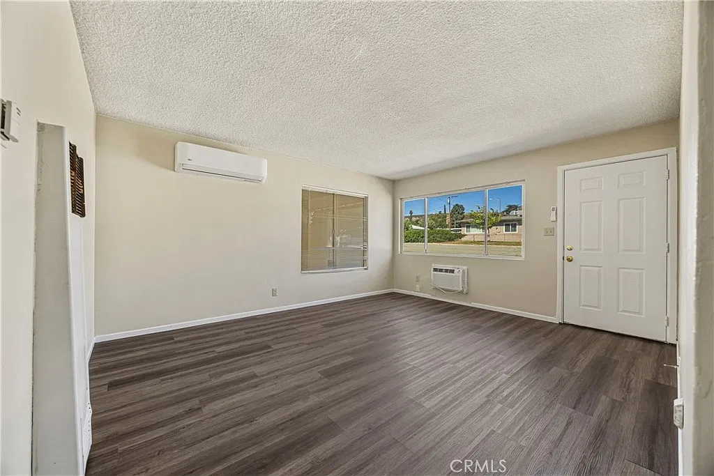 1 bed, 750 sqft, $1,700 — Photo 2