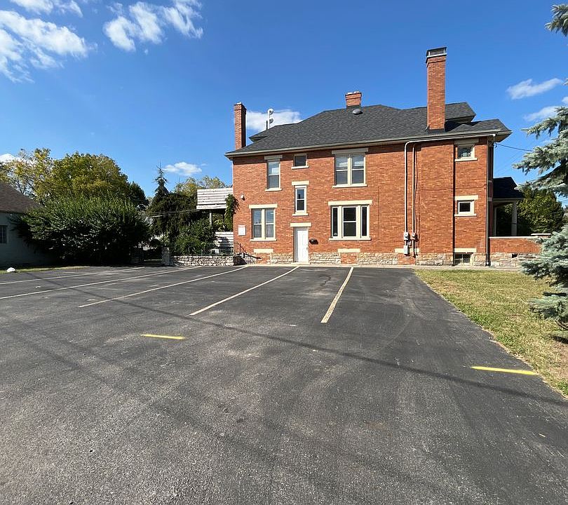 1st image of 1577-1579 S High St