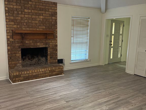 Living Room with Fireplace! Very cozy and comfortable.