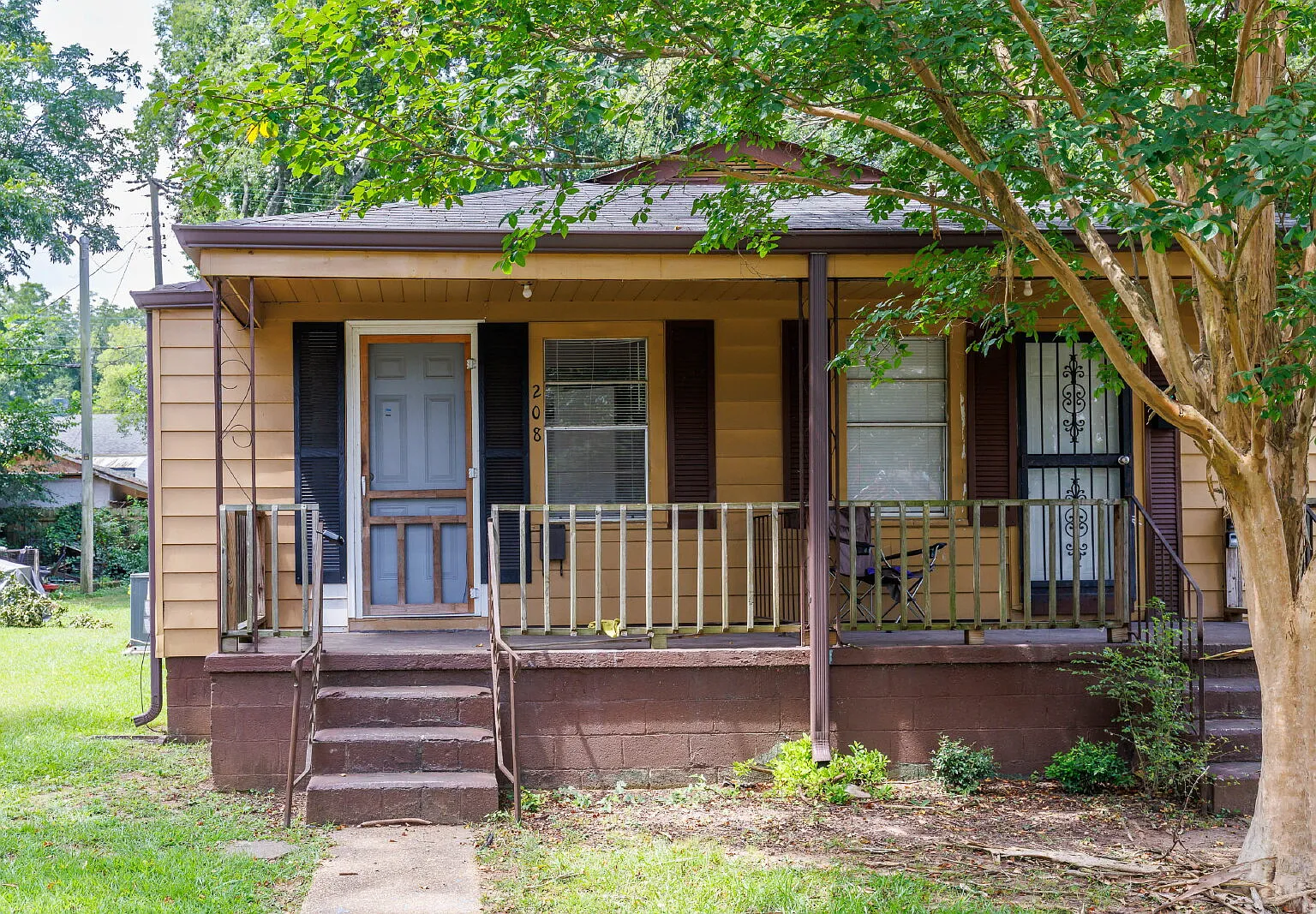 2 bed, 1.0 bath, 784 sqft, $750 — Photo 2