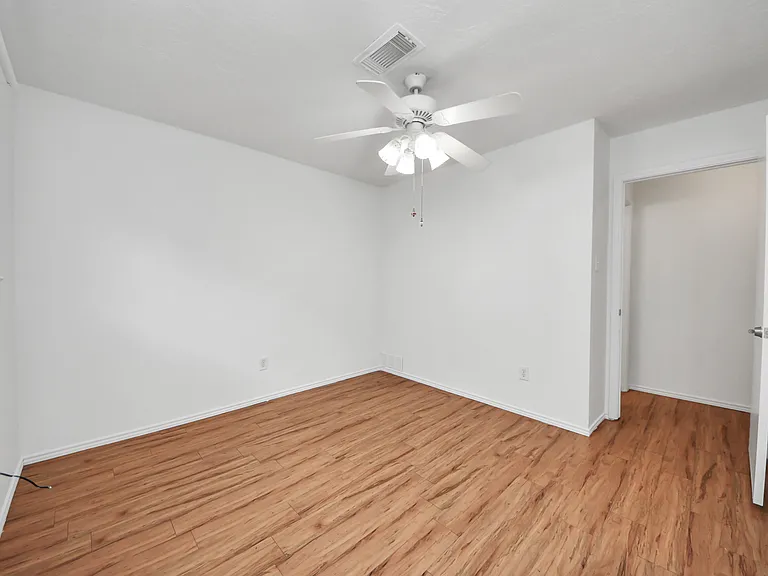 17003 Amidon Dr — Photo 30