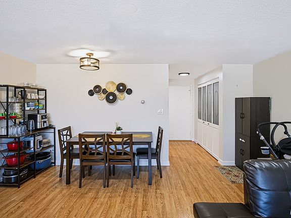 4th image of 215 Winter St APT 3P