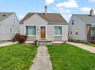 2324 Minnie St, Lincoln Park, MI 48146