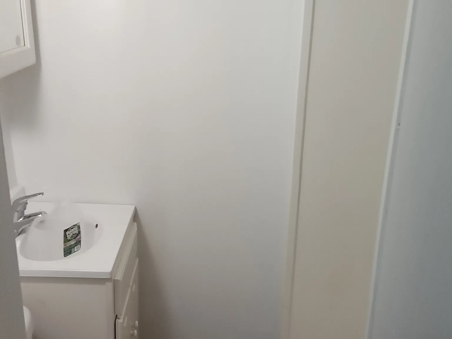 4 bed, 1.5 bath, 1000 sqft, $3,700 — Photo 2
