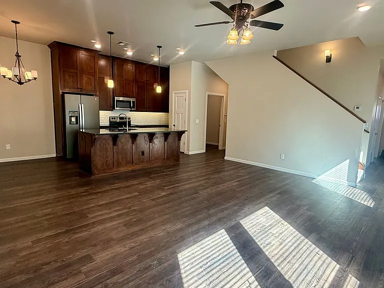 6521 Bent Wood Villas Dr #B — Photo 3