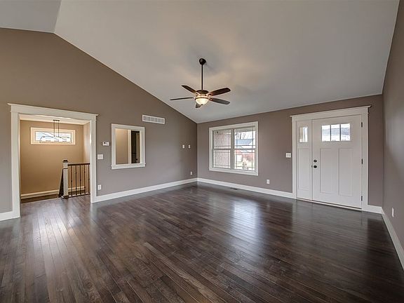 3rd image of 10294 Goldeneye Dr