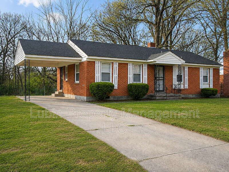1st image of 3627 W Sutton Dr