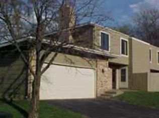 2106 Kings Valley Rd, Golden Valley, MN 55427