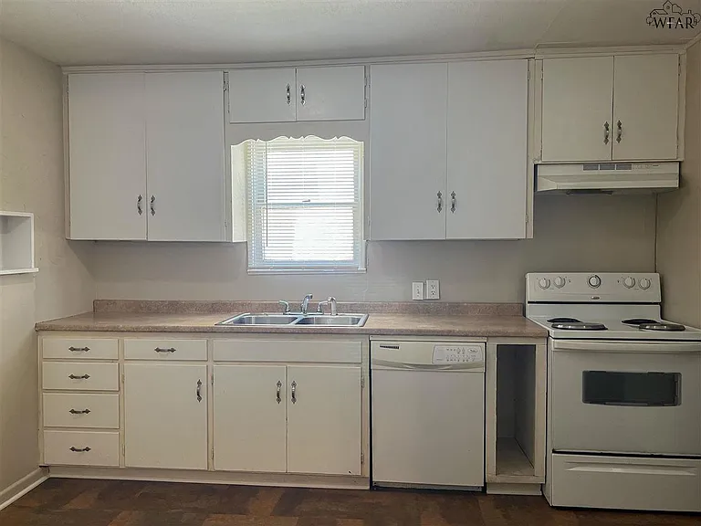 3614 Garfield St — Photo 12