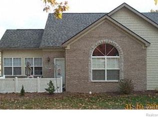 36051 Abbey Dr #75, Westland, MI 48185