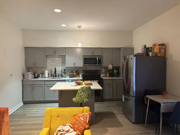 111 E 6th St APT C, Bloomington, IN 47408