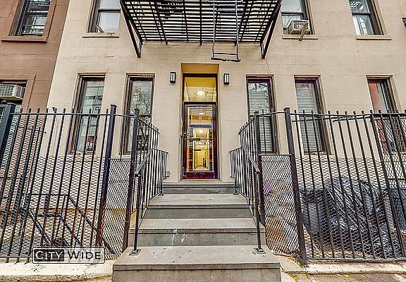 5th image of 407 W 50th St APT 2