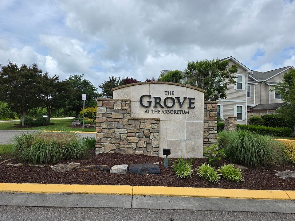 1st image of 714 Lacy Oak Dr