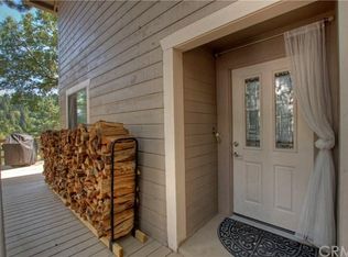 635 Longview Dr, Twin Peaks, CA 92391